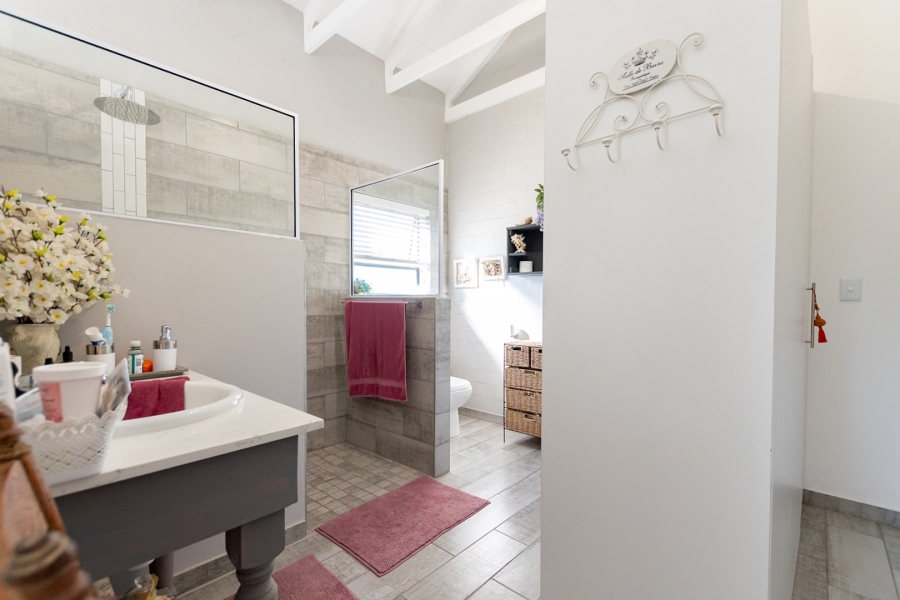 4 Bedroom Property for Sale in Shelley Point Western Cape
